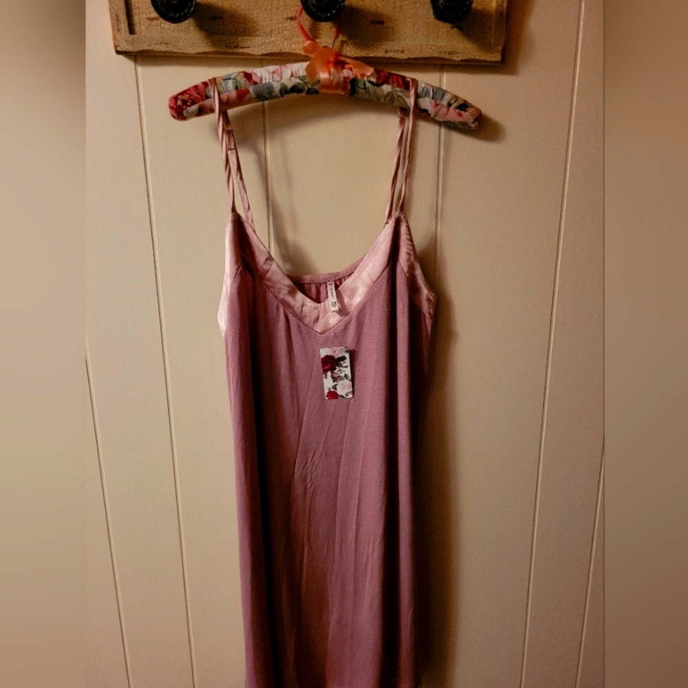 NWT Cozy Rozy Nightgown